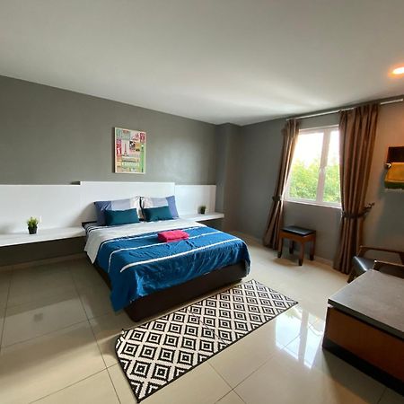Straits Inc Apartment 5 , Bandar Melaka Extérieur photo